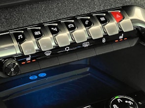 Vehicle image PEUGEOT 5008 1.5 BlueHDi GT Line