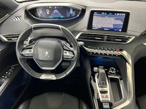 Vehicle image PEUGEOT 5008 1.5 BlueHDi GT Line