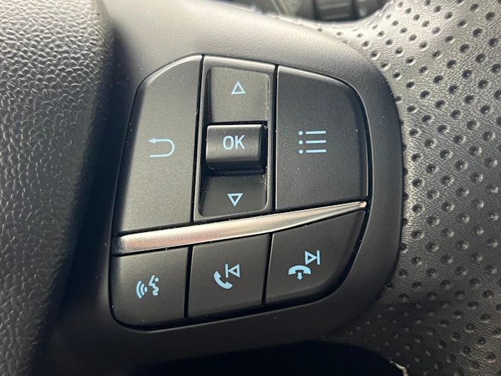 Vehicle image FORD PUMA