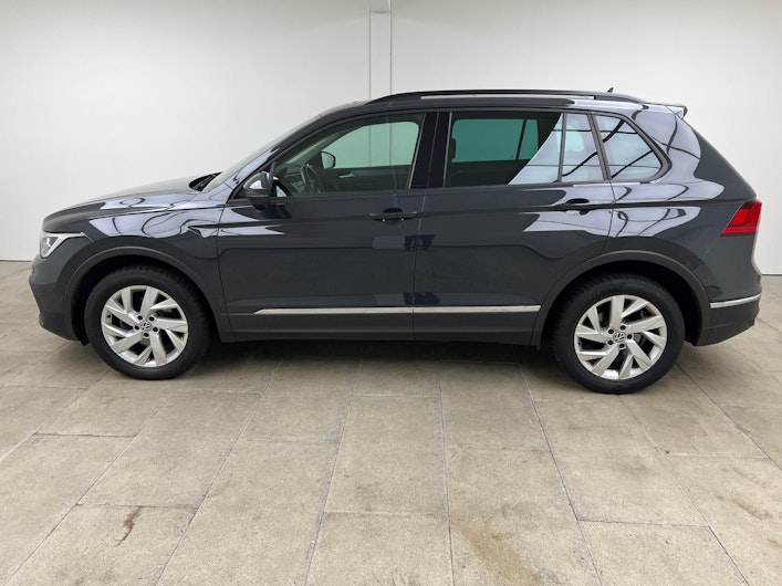 Vehicle image VW TIGUAN