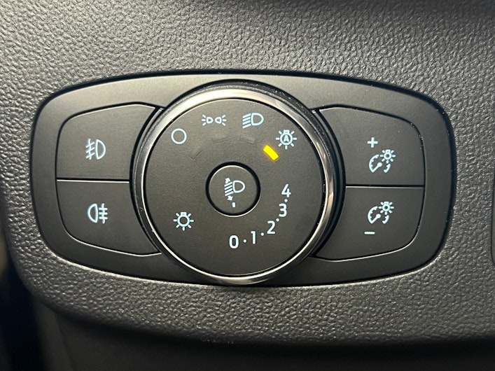 Vehicle image FORD PUMA