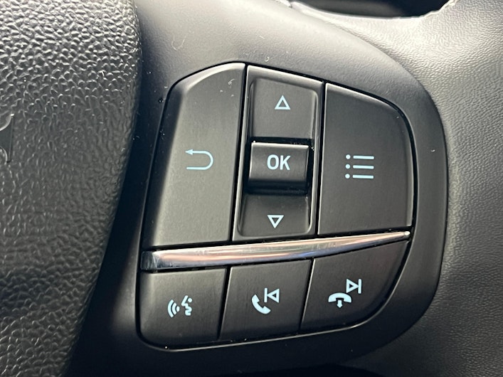 Vehicle image FORD PUMA