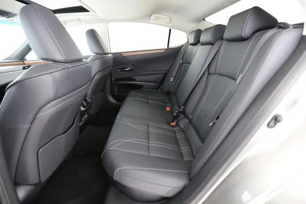 Lexus ES 300h Comfort