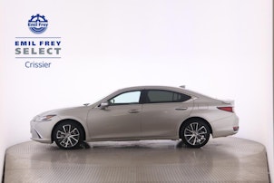 Vehicle image LEXUS ES 300h Comfort