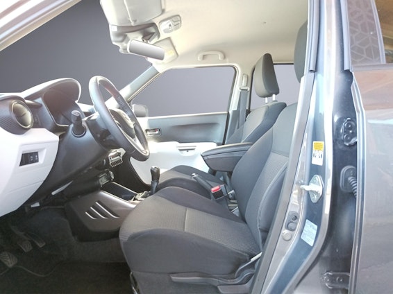 Vehicle image 8 Vehicle image 8