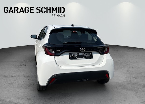 Vehicle image 4 Vehicle image 4