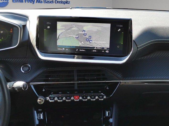 Vehicle image PEUGEOT 208