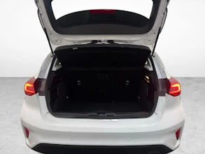 https://vehicle.imgix.net/3960450/6afa08ba-69be-447b-9eb0-14f8894089d1.jpg