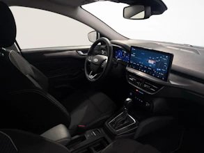 https://vehicle.imgix.net/3960450/d4df3391-65a4-466d-be1f-dfe521c4e01e.jpg