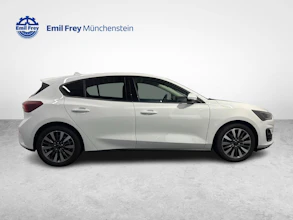 https://vehicle.imgix.net/3960450/ee2dc133-33a5-469b-ba8d-223081cb93bc.jpg
