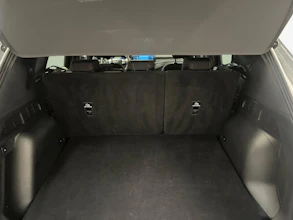 https://vehicle.imgix.net/3960453/0ae2042f-caa7-45c7-9f7b-40022cd835d6.jpg