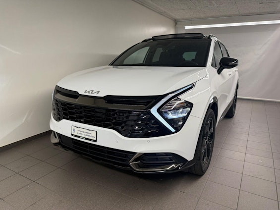 First vehicle image
