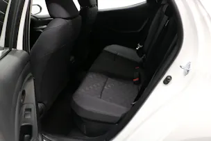Toyota Yaris 1.5 HEV Black & White Edition