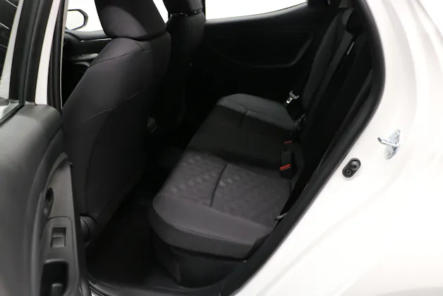 Toyota Yaris 1.5 HEV Black & White Edition