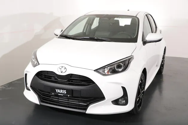 Toyota Yaris 1.5 HEV Black & White Edition