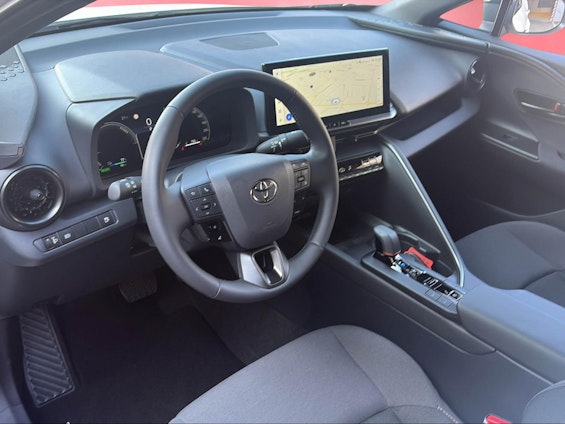 Vehicle image 9