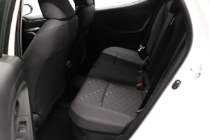 Vehicle image TOYOTA Yaris 1.5 HEV Black & White Edition