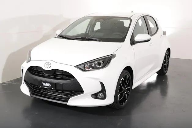 Toyota Yaris 1.5 HEV Black & White Edition