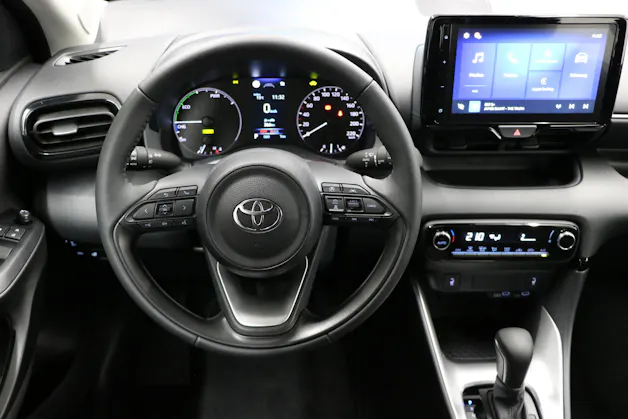 Toyota Yaris 1.5 HEV Black & White Edition