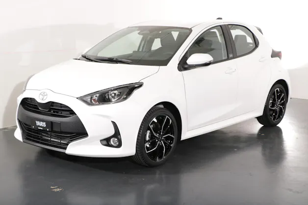 Toyota Yaris 1.5 HEV Black & White Edition