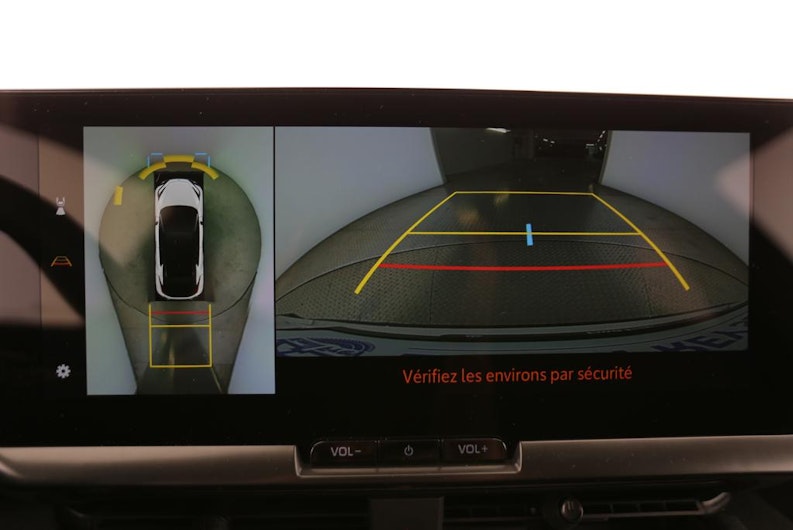 Vehicle image TOYOTA C-HR