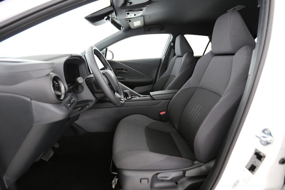 TOYOTA C-HR 2.0 HEV Trend 4x4 3