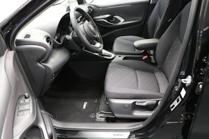 Vehicle image TOYOTA Yaris 1.5 HEV Black & White Edition