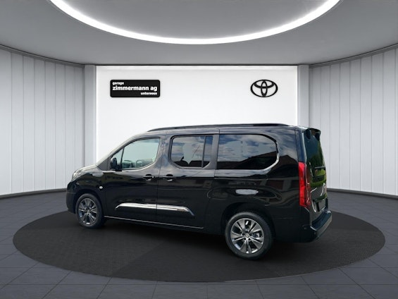 Vehicle image 8 Vehicle image 8