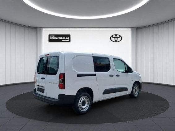 Vehicle image 5 Vehicle image 5