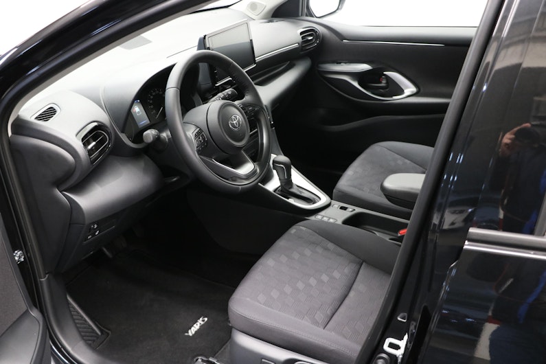 Vehicle image TOYOTA YARIS