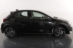 Vehicle image TOYOTA Yaris 1.5 HEV Black & White Edition