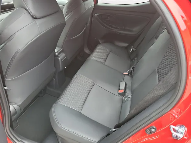 Toyota Yaris 1.5 VVT-i HSD Premium