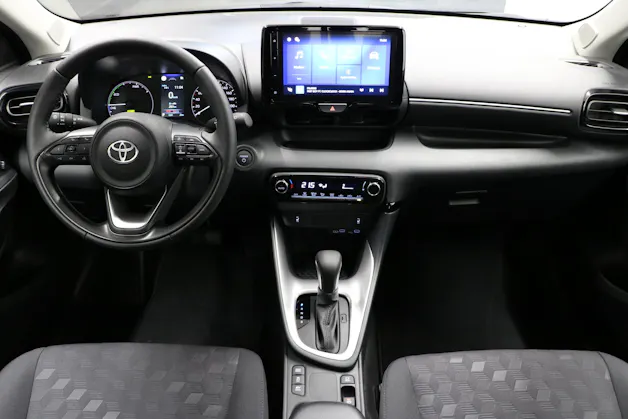 Toyota Yaris 1.5 HEV Black & White Edition