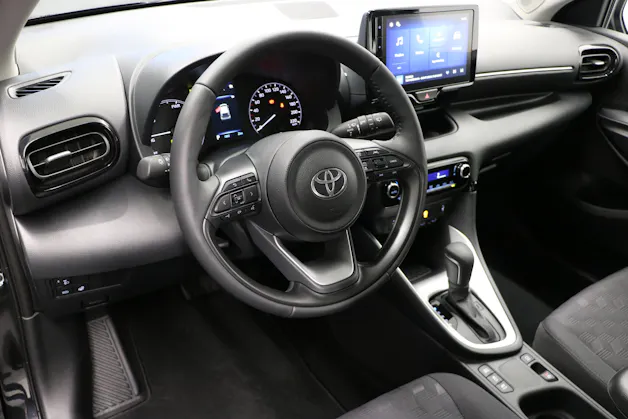 Toyota Yaris 1.5 HEV Black & White Edition