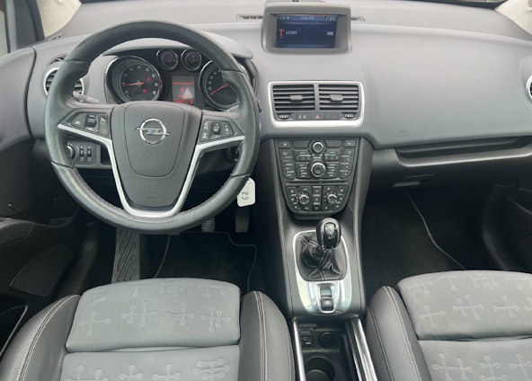 Vehicle image 8 Vehicle image 8