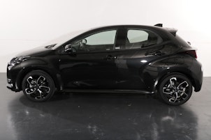 Vehicle image TOYOTA Yaris 1.5 HEV Black & White Edition