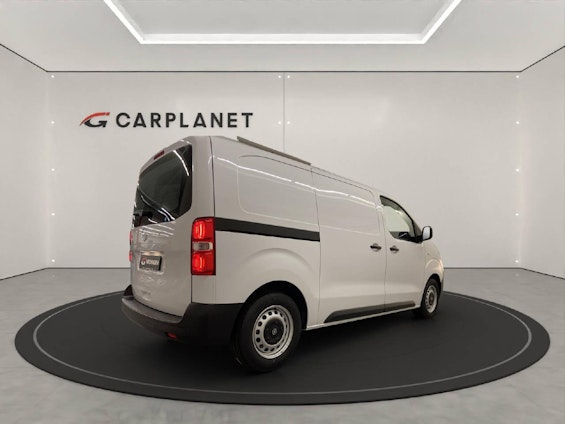 Vehicle image 3 Vehicle image 3