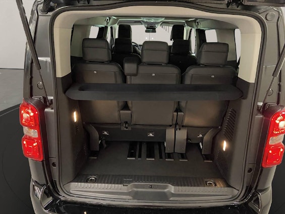 Vehicle image 13 Vehicle image 13