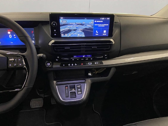 Vehicle image 7 Vehicle image 7