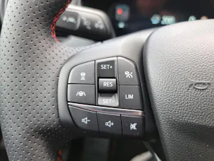 Ford Focus 1.0i EcoB Hybrid 155 ST-Line X