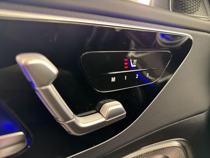 Vehicle image MERCEDES-BENZ C 200