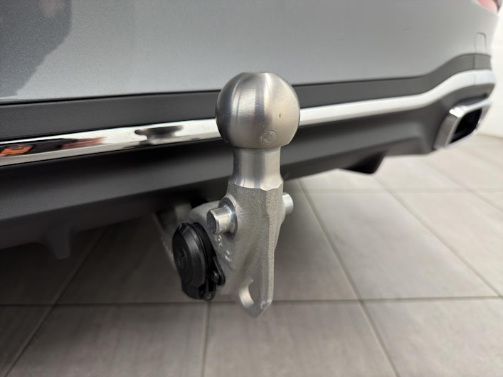 Vehicle image MERCEDES-BENZ C 200