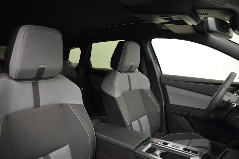 Vehicle image OPEL GRANDLAND