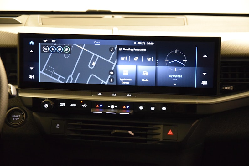 Vehicle image OPEL GRANDLAND