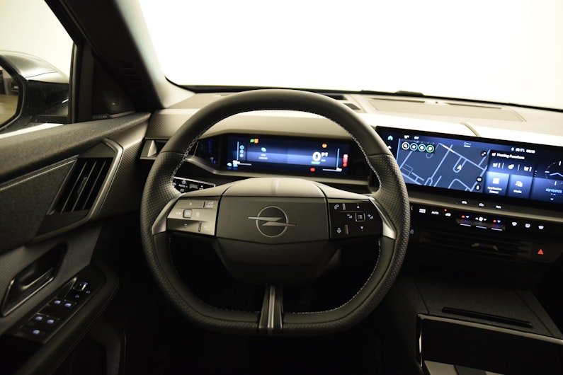 Vehicle image OPEL GRANDLAND