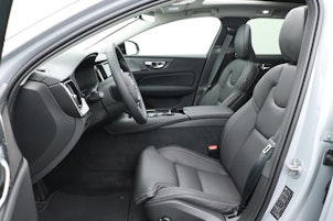 Vehicle image VOLVO V60 2.0 T6 TE Ultimate Dark eAWD