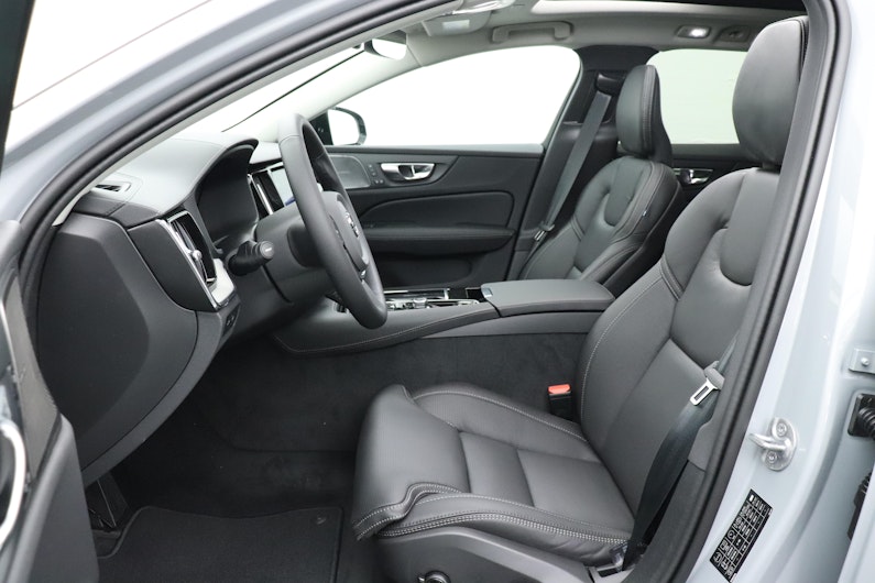 Vehicle image VOLVO V60