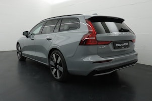 Vehicle image VOLVO V60 2.0 T6 TE Ultimate Dark eAWD