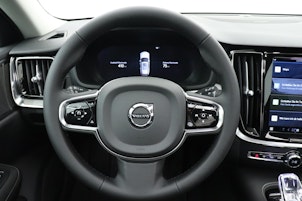 Vehicle image VOLVO V60 2.0 T6 TE Ultimate Dark eAWD