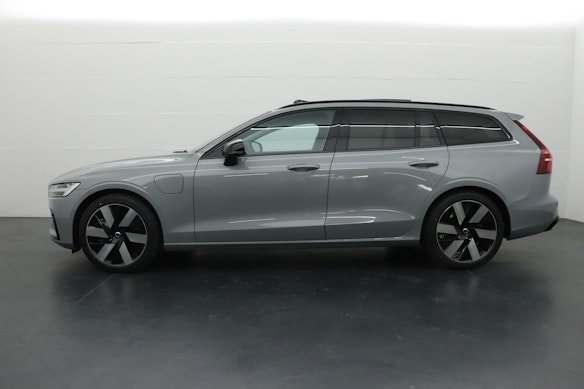 VOLVO V60 2.0 T6 TE Ultimate Dark eAWD 3